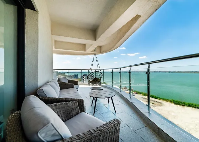 Seaside By Casa Del Mar